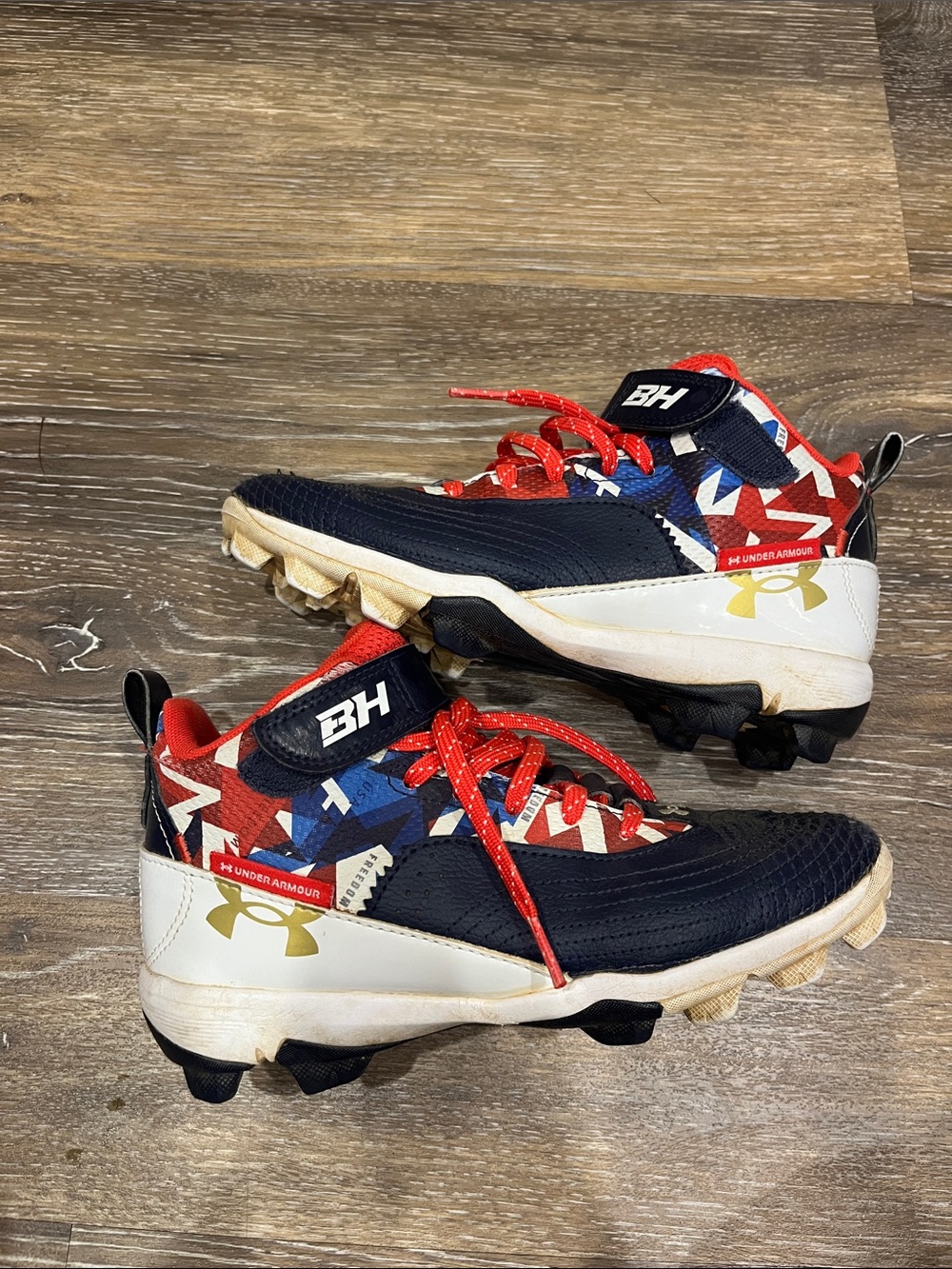Under Armour Kids Red, Blue & White Patterned Cleats